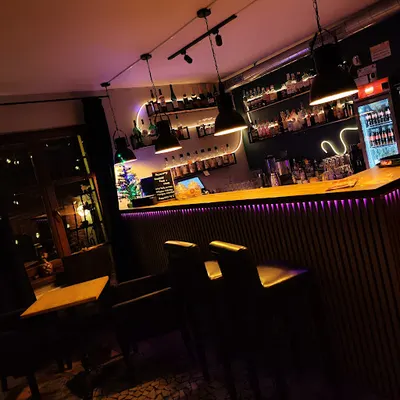 AZYL cocktail and coffee bar